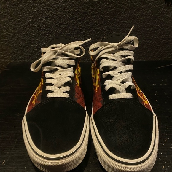 Low Top Vans - Picture 2 of 6